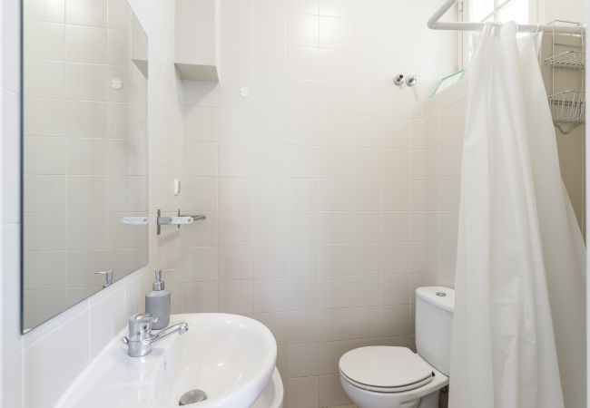 Apartment in Lisbon - Strawberry Fields   - 6 bedroom at Avenida Apartment in Lisbon - Strawberry Fields   - 6 bedroom at Avenida