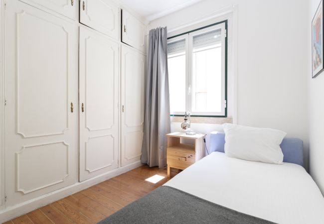 Apartment in Lisbon - Strawberry Fields   - 6 bedroom at Avenida Apartment in Lisbon - Strawberry Fields   - 6 bedroom at Avenida