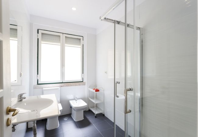 Apartment in Lisbon - Strawberry Fields   - 6 bedroom at Avenida Apartment in Lisbon - Strawberry Fields   - 6 bedroom at Avenida