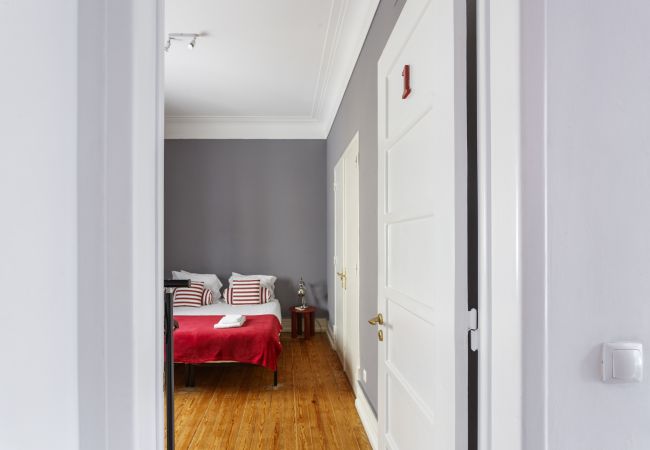 Apartment in Lisbon - Strawberry Fields   - 6 bedroom at Avenida Apartment in Lisbon - Strawberry Fields   - 6 bedroom at Avenida