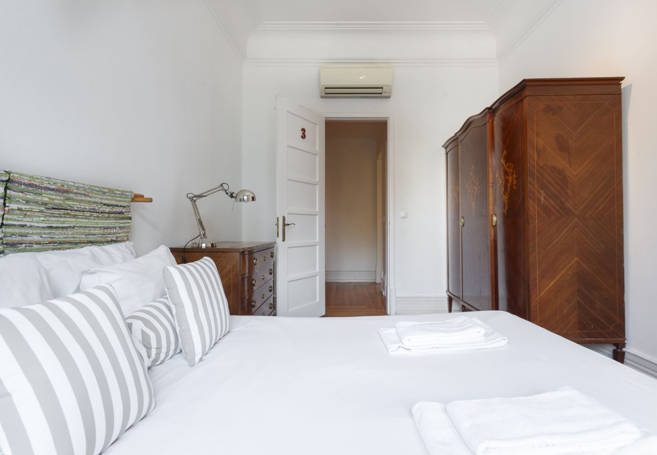 Apartment in Lisbon - Strawberry Fields   - 6 bedroom at Avenida Apartment in Lisbon - Strawberry Fields   - 6 bedroom at Avenida