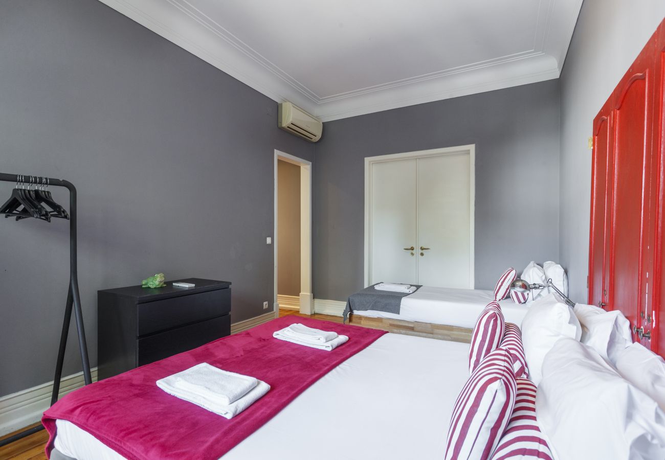 Apartment in Lisbon - Strawberry Fields   - 6 bedroom at Avenida Apartment in Lisbon - Strawberry Fields   - 6 bedroom at Avenida