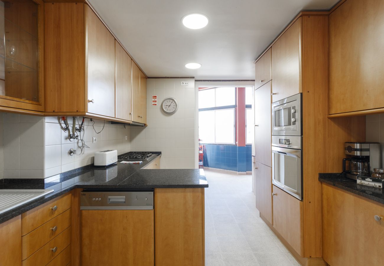 Apartment in Lisbon - Strawberry Fields   - 6 bedroom at Avenida Apartment in Lisbon - Strawberry Fields   - 6 bedroom at Avenida