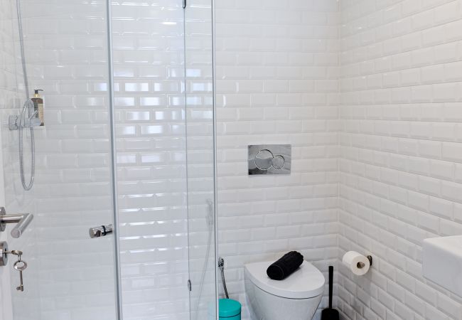 Apartment in Lisbon - Cosmopolitan Comfort in Lisbon (4A)- by Misha's Pl Apartment in Lisbon - Cosmopolitan Comfort in Lisbon (4A)- by Misha's Pl