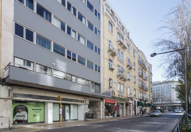 Apartment in Lisbon - Cosmopolitan Comfort in Lisbon (4A)- by Misha's Pl Apartment in Lisbon - Cosmopolitan Comfort in Lisbon (4A)- by Misha's Pl