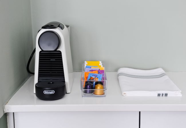 Apartment in Lisbon - Lisbon Martini Nest by Misha's Place (6A) Apartment in Lisbon - Lisbon Martini Nest by Misha's Place (6A)