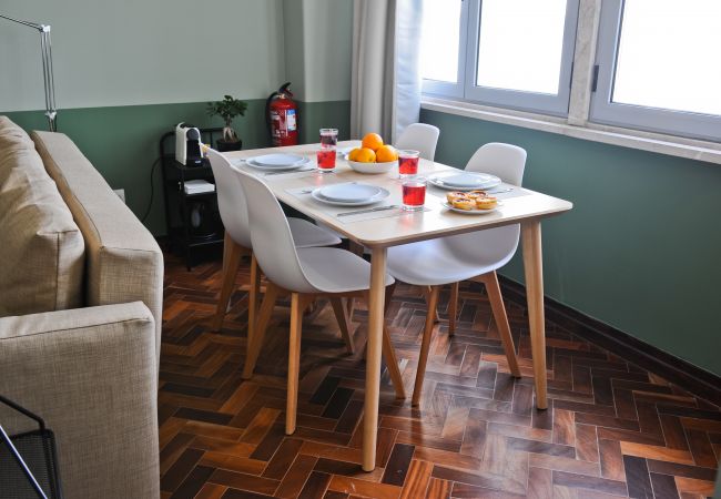 Apartment in Lisbon - Pop the cork in Lisbon by Misha's Place (5B) Apartment in Lisbon - Pop the cork in Lisbon by Misha's Place (5B)