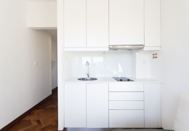 Apartment in Lisbon - Margarita's Day in Lisbon - by Misha's Place (2C) Apartment in Lisbon - Margarita's Day in Lisbon - by Misha's Place (2C)