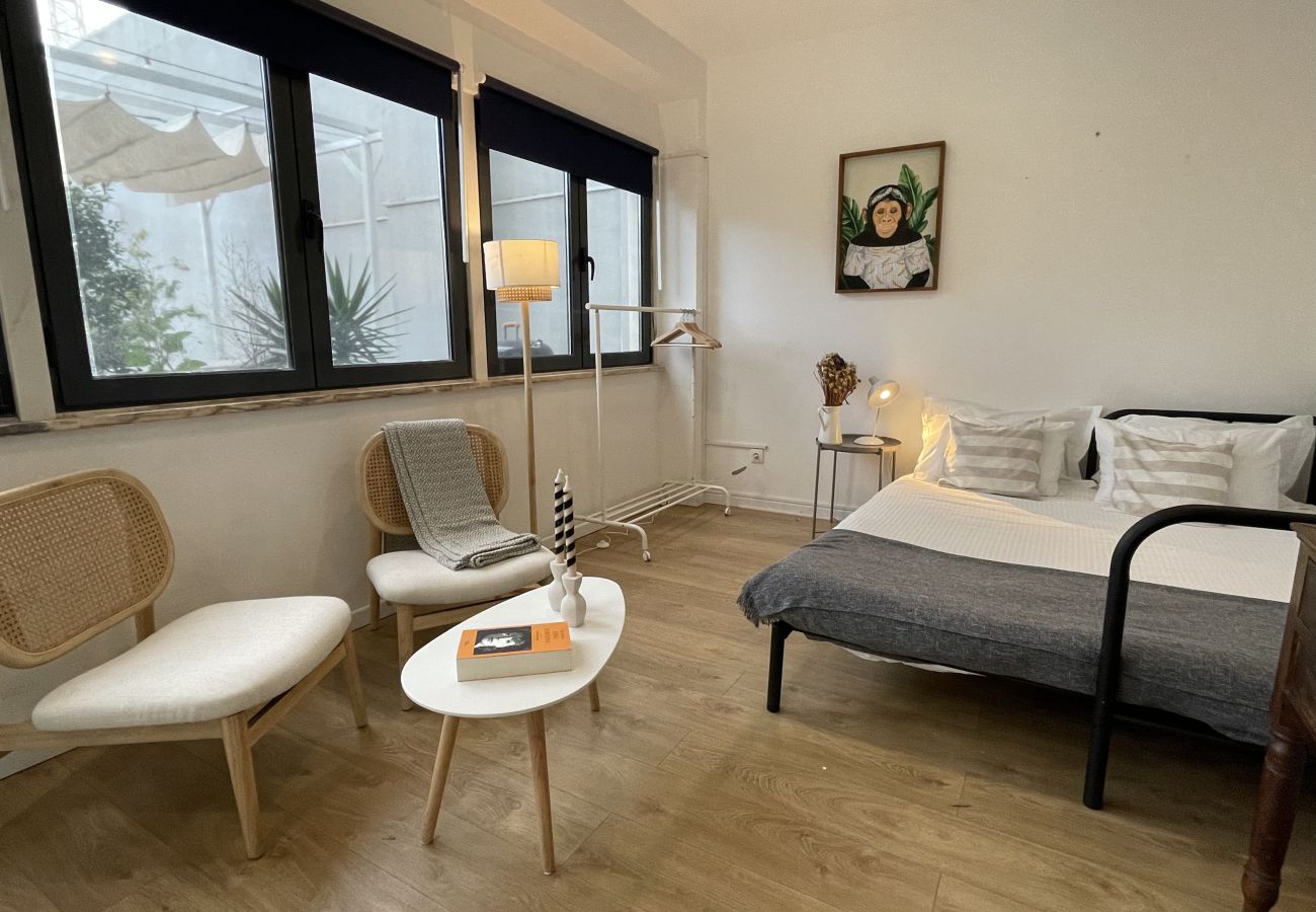 Apartment in Lisbon - Sip & Savor on the Terrace - By Misha's Place (1C) Apartment in Lisbon - Sip & Savor on the Terrace - By Misha's Place (1C)