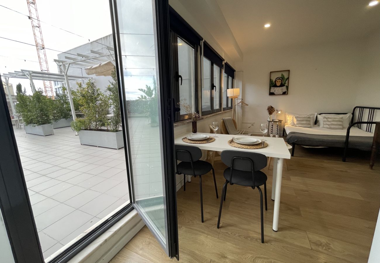 Apartment in Lisbon - Sip & Savor on the Terrace - By Misha's Place (1C) Apartment in Lisbon - Sip & Savor on the Terrace - By Misha's Place (1C)