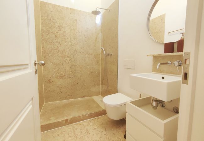 Apartment in Lisbon - Chic Combro Hideway by MISHA'S PLACE Apartment in Lisbon - Chic Combro Hideway by MISHA'S PLACE