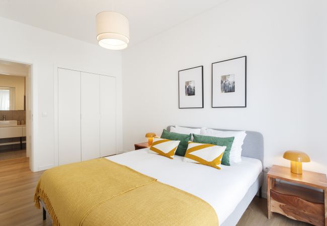 Apartment in Lisbon - The Alcântara Metropolitan Apartment – Gateway to  Apartment in Lisbon - The Alcântara Metropolitan Apartment – Gateway to