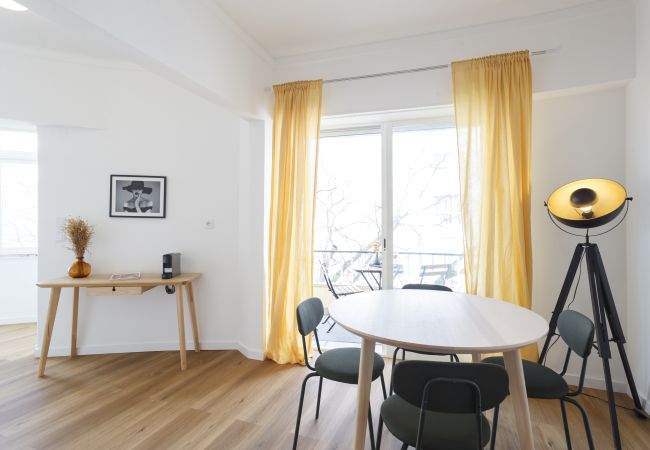 Apartment in Lisbon - The Alcântara Metropolitan Apartment – Gateway to  Apartment in Lisbon - The Alcântara Metropolitan Apartment – Gateway to