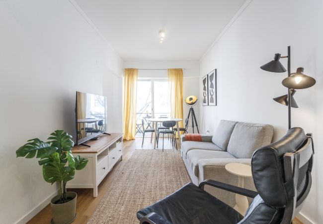 Apartment in Lisbon - The Alcântara Metropolitan Apartment – Gateway to  Apartment in Lisbon - The Alcântara Metropolitan Apartment – Gateway to